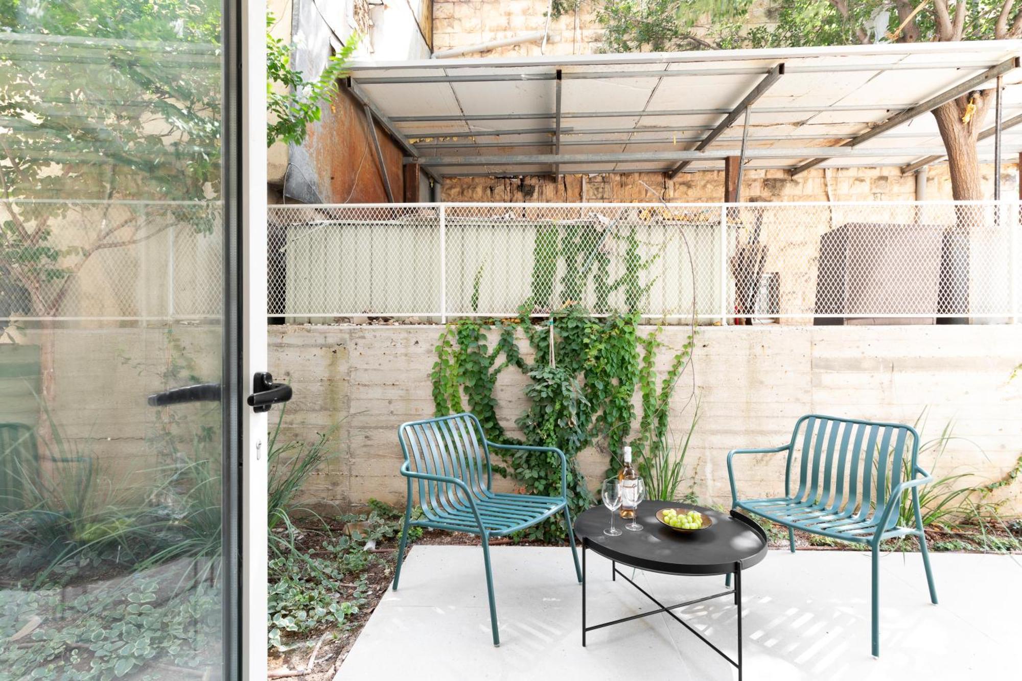 The J - Luxury Apartments By Localz Jerusalem Exterior photo