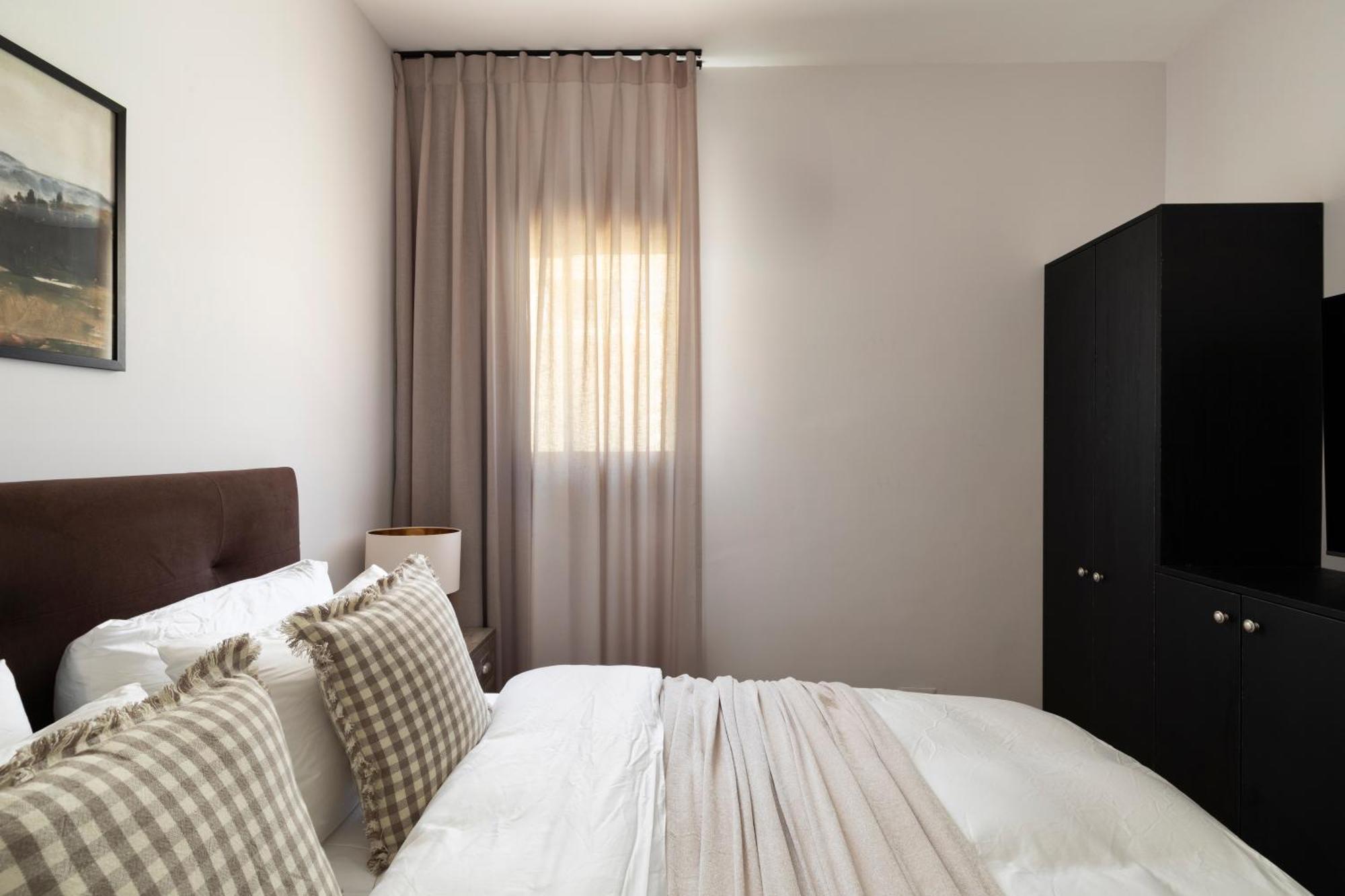 The J - Luxury Apartments By Localz Jerusalem Exterior photo