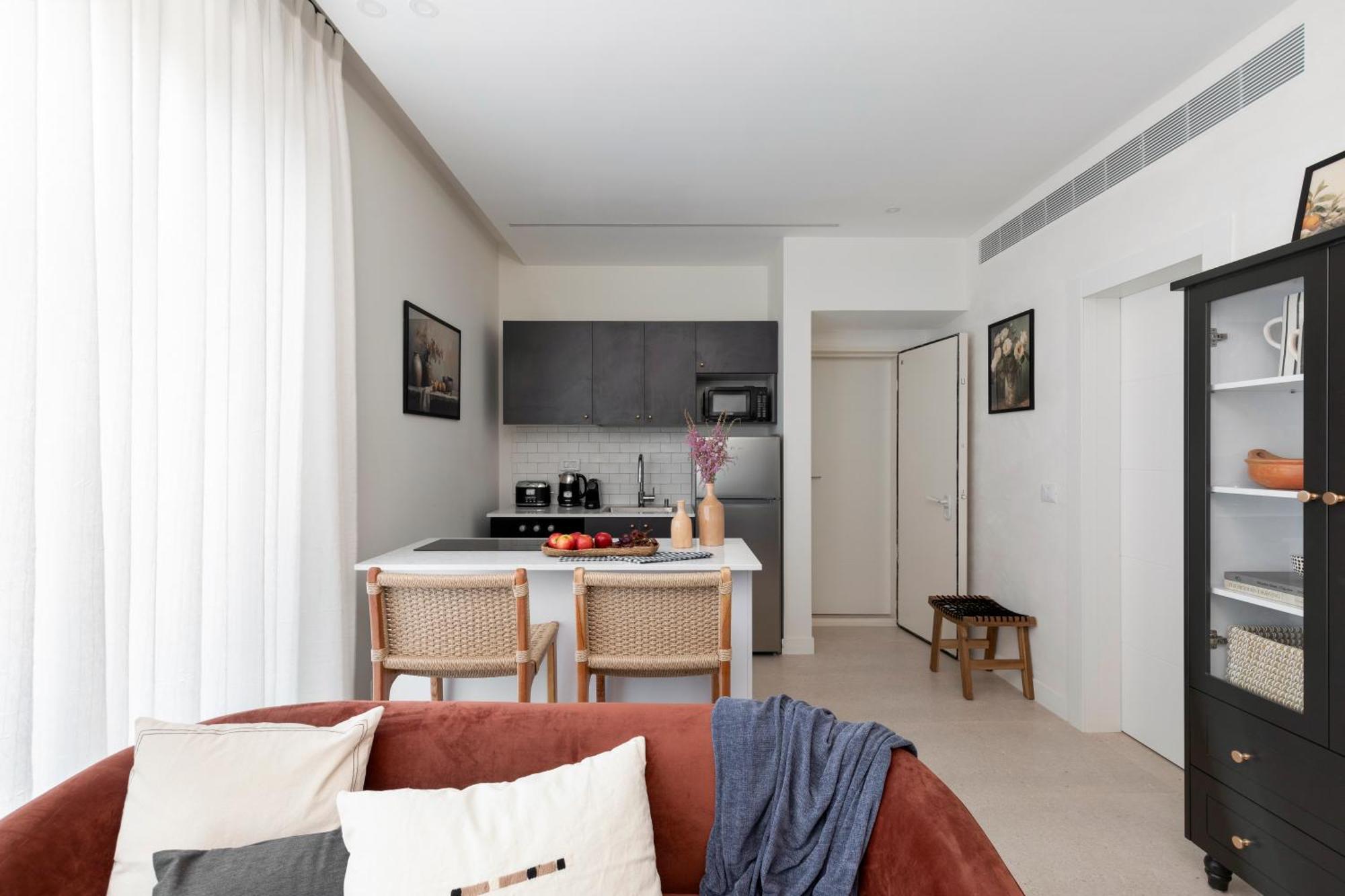 The J - Luxury Apartments By Localz Jerusalem Exterior photo