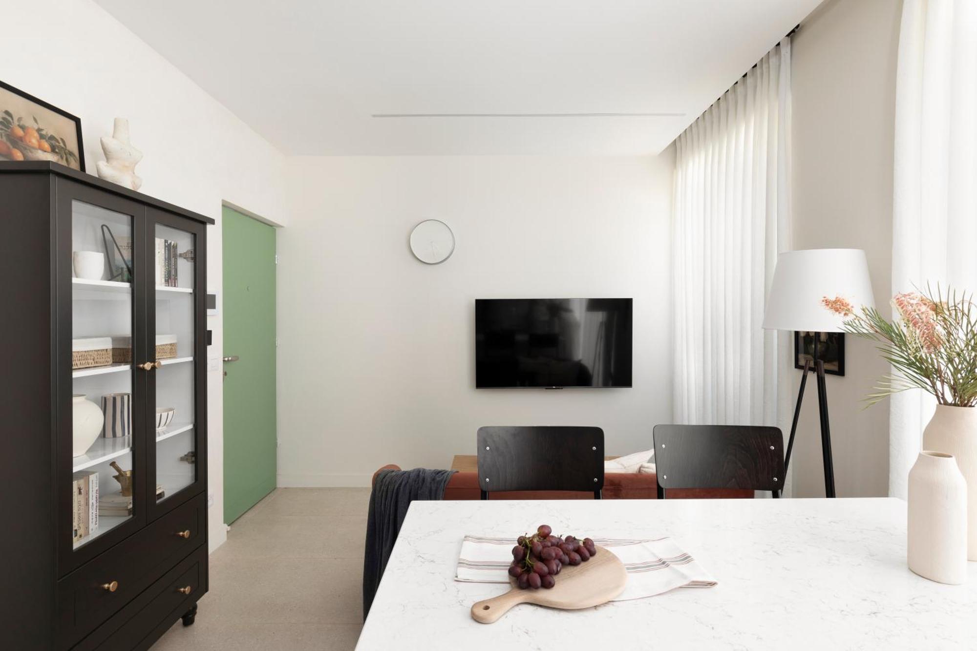 The J - Luxury Apartments By Localz Jerusalem Exterior photo