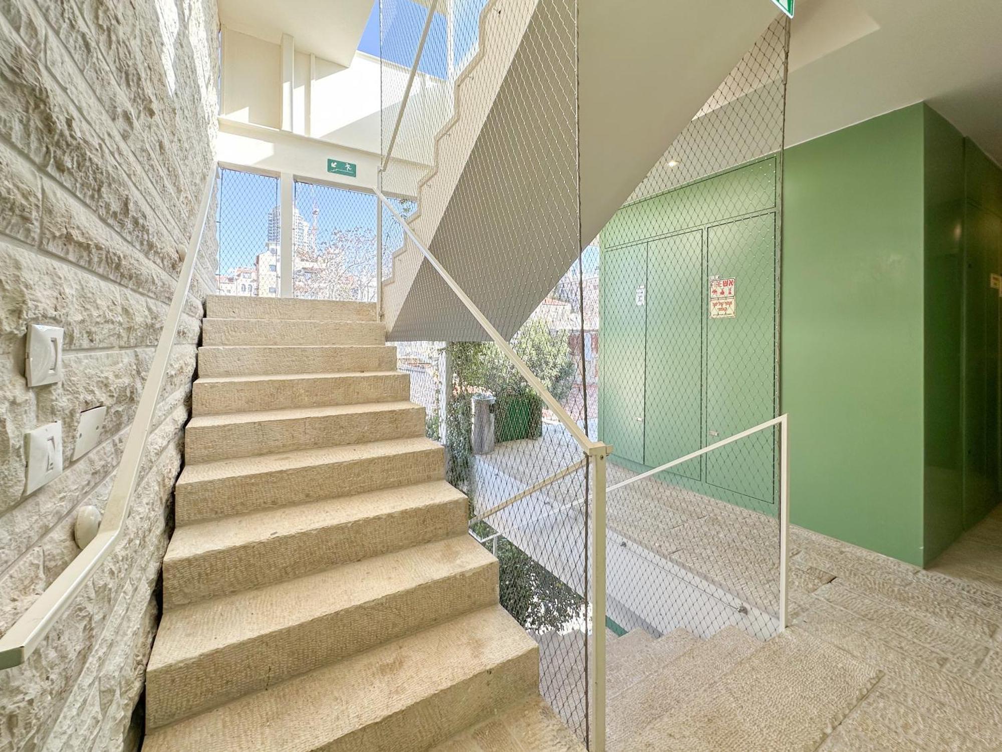 The J - Luxury Apartments By Localz Jerusalem Exterior photo